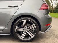 USED 2017 17 VOLKSWAGEN GOLF 2.0 R TSI DSG 5d 306 BHP 