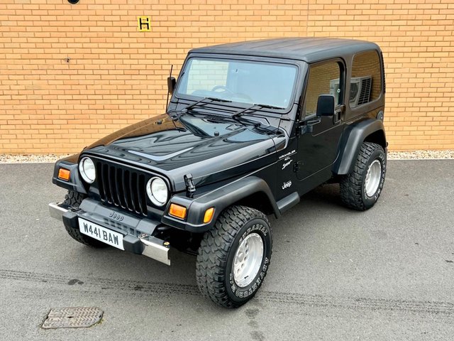 2000 W Jeep Wrangler 4.0 Sport Convertible // 3d // 174 BHP // px swap 