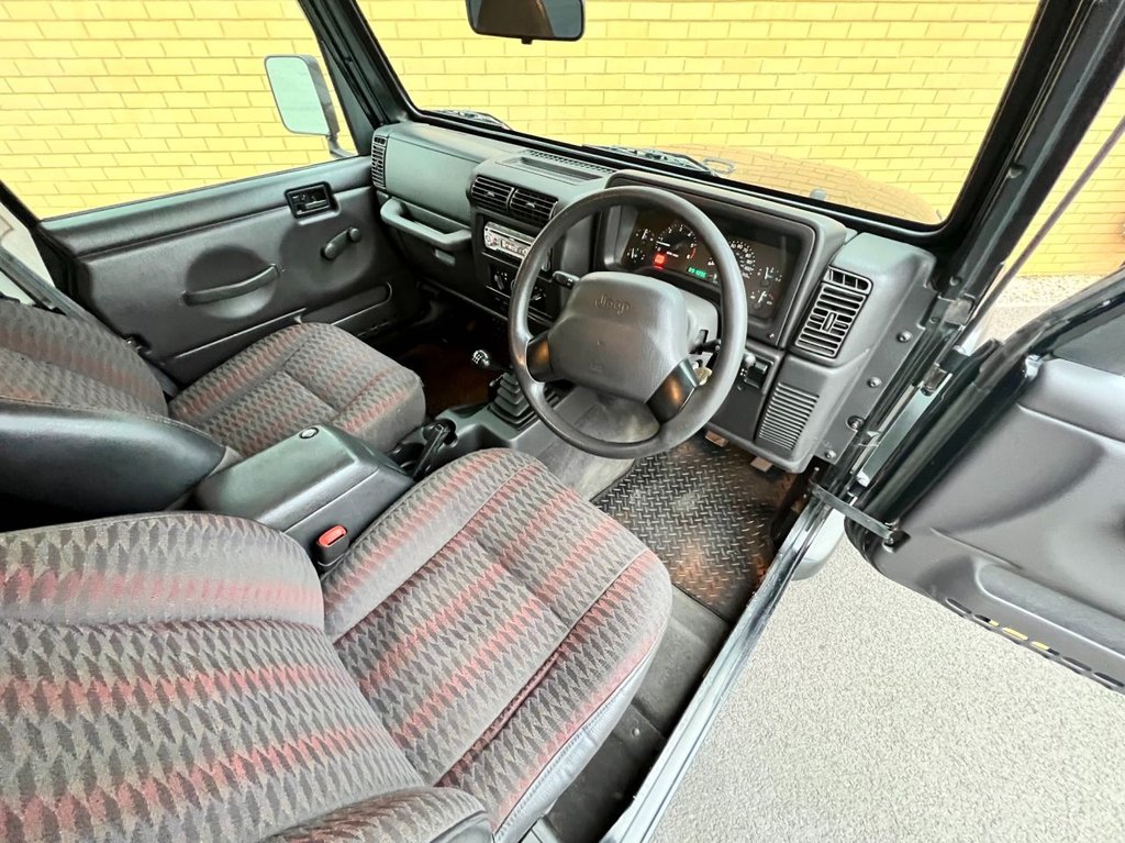 USED 2000 W JEEP WRANGLER 4.0 SPORT Convertible // 3d // 174 BHP // px swap  