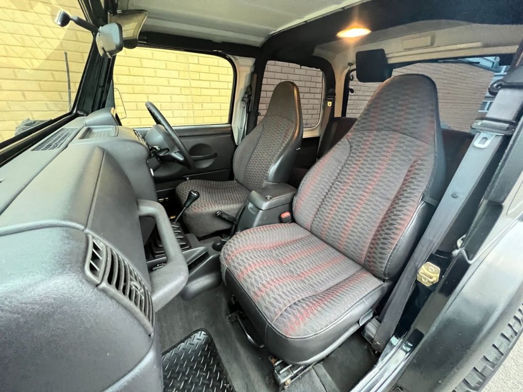 USED 2000 W JEEP WRANGLER 4.0 SPORT Convertible // 3d // 174 BHP // px swap  
