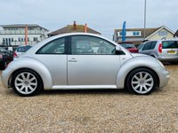 USED 2001 Y VOLKSWAGEN BEETLE 2.0 8V 3d 114 BHP Great Looking Beetle - Lots of Service History