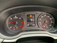 USED 2012 62 AUDI Q3 2.0 TDI S LINE 5d 138 BHP Q3 S-LINE 2.0 TDi - 1/2 LEATHER - 6SPD MANUAL - BLUETOOTH/AUDIO STREAMING - 2 FORMER KEEPERS - HIGHER MILES BUT LOWER PRICE