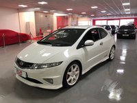 USED 2009 59 HONDA CIVIC 2.0 I-VTEC TYPE-R CHAMPIONSHIP WHITE 3d 198 BHP * CLIMATE CONTROL * PARKING SENSORS * 18 INCH ALLOY WHEELS *
