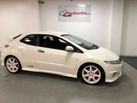 USED 2009 59 HONDA CIVIC 2.0 I-VTEC TYPE-R CHAMPIONSHIP WHITE 3d 198 BHP * CLIMATE CONTROL * PARKING SENSORS * 18 INCH ALLOY WHEELS *
