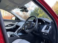 USED 2018 18 JAGUAR E-PACE 2.0 E-PACE R-DYNAMIC HSE 5d 178 BHP 4WD AUTO Glass Panoramic Roof 20" Alloy