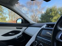 USED 2018 18 JAGUAR E-PACE 2.0 E-PACE R-DYNAMIC HSE 5d 178 BHP 4WD AUTO Glass Panoramic Roof 20" Alloy