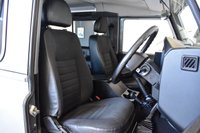 USED 2011 61 LAND ROVER DEFENDER 2.4 90 TD COUNTY STATION WAGON 3d 121 BHP 7 Service Stamps, Low Mileage