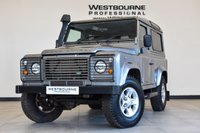 USED 2011 61 LAND ROVER DEFENDER 2.4 90 TD COUNTY STATION WAGON 3d 121 BHP 7 Service Stamps, Low Mileage