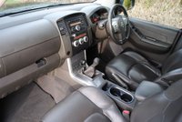 USED 2011 61 NISSAN NAVARA 2.5 DCI TEKNA 4X4 DCB 188 BHP www.suffolkcarcentre.co.uk - Located at Ilketshall
