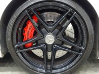 USED 2017 66 MERCEDES-BENZ C-CLASS C63 4.0 V8 BITURBO (510 PS) AMG S (PREMIUM) SpdS MCT ( ULEZ - EURO 6 ) (S/S) 4DR + NAV + PAN ROOF + E/M/HEATED 2 TONE RED / BLACK LEATHER PERFORMANCE SEATS + DESIGNO DIAMOND WHITE PAINTWORK + CARBON INTERIOR + HEAD UP + KEYLESS PANROOF+PERFORMANCE EXHAUST / SEATS+NAV+HEAD UP+CAM