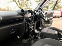 USED 2014 64 MINI COUNTRYMAN 1.6 ONE 5d 98 BHP Low Mileage And Full Service History Countryman With A Huge Specification !
