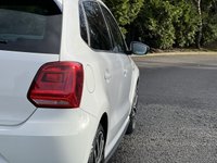 USED 2015 15 VOLKSWAGEN POLO 1.8 GTI 5d 189 BHP GTI Body Styling 17" Alloys