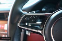 USED 2017 67 PORSCHE 911 3.0 CARRERA PDK 2d 364 BHP LOW MILEAGE / SUPERB CONDITION