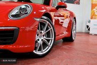 USED 2017 67 PORSCHE 911 3.0 CARRERA PDK 2d 364 BHP LOW MILEAGE / SUPERB CONDITION