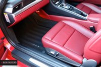 USED 2017 67 PORSCHE 911 3.0 CARRERA PDK 2d 364 BHP LOW MILEAGE / SUPERB CONDITION