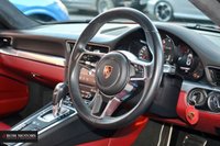 USED 2017 67 PORSCHE 911 3.0 CARRERA PDK 2d 364 BHP LOW MILEAGE / SUPERB CONDITION