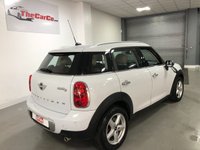 USED 2013 63 MINI COUNTRYMAN 2.0 COOPER D 5d 110 BHP * CLIMATE * PARKING SENSORS * LEATHER TRIM * ALLOY WHEELS *
