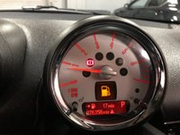 USED 2013 63 MINI COUNTRYMAN 2.0 COOPER D 5d 110 BHP * CLIMATE * PARKING SENSORS * LEATHER TRIM * ALLOY WHEELS *