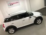 USED 2013 63 MINI COUNTRYMAN 2.0 COOPER D 5d 110 BHP * CLIMATE * PARKING SENSORS * LEATHER TRIM * ALLOY WHEELS *