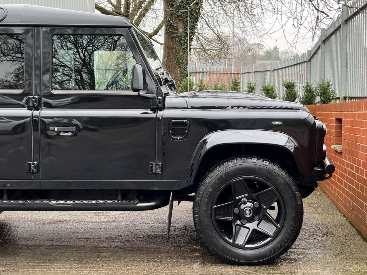 2014 11 LAND ROVER DEFENDER 2.2 TDCi XS Double Cab Pickup 4WD MWB Euro 5 4dr
