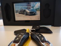 USED 2016 66 PORSCHE 911 3.0 CARRERA 2d 364 BHP &pound;17531 IN FACTORY EXTRAS  GREAT COLOUR COMBINATION WITH SUPER LOW MILES 17300