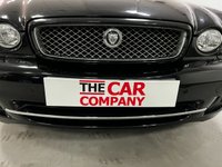 USED 2009 09 JAGUAR X-TYPE 2.2 SE 5d 145 BHP * CLIMATE, PARKING SENSORS * LEATHER TRIM * 18 INCH ALLOYS * NAVIGATION *