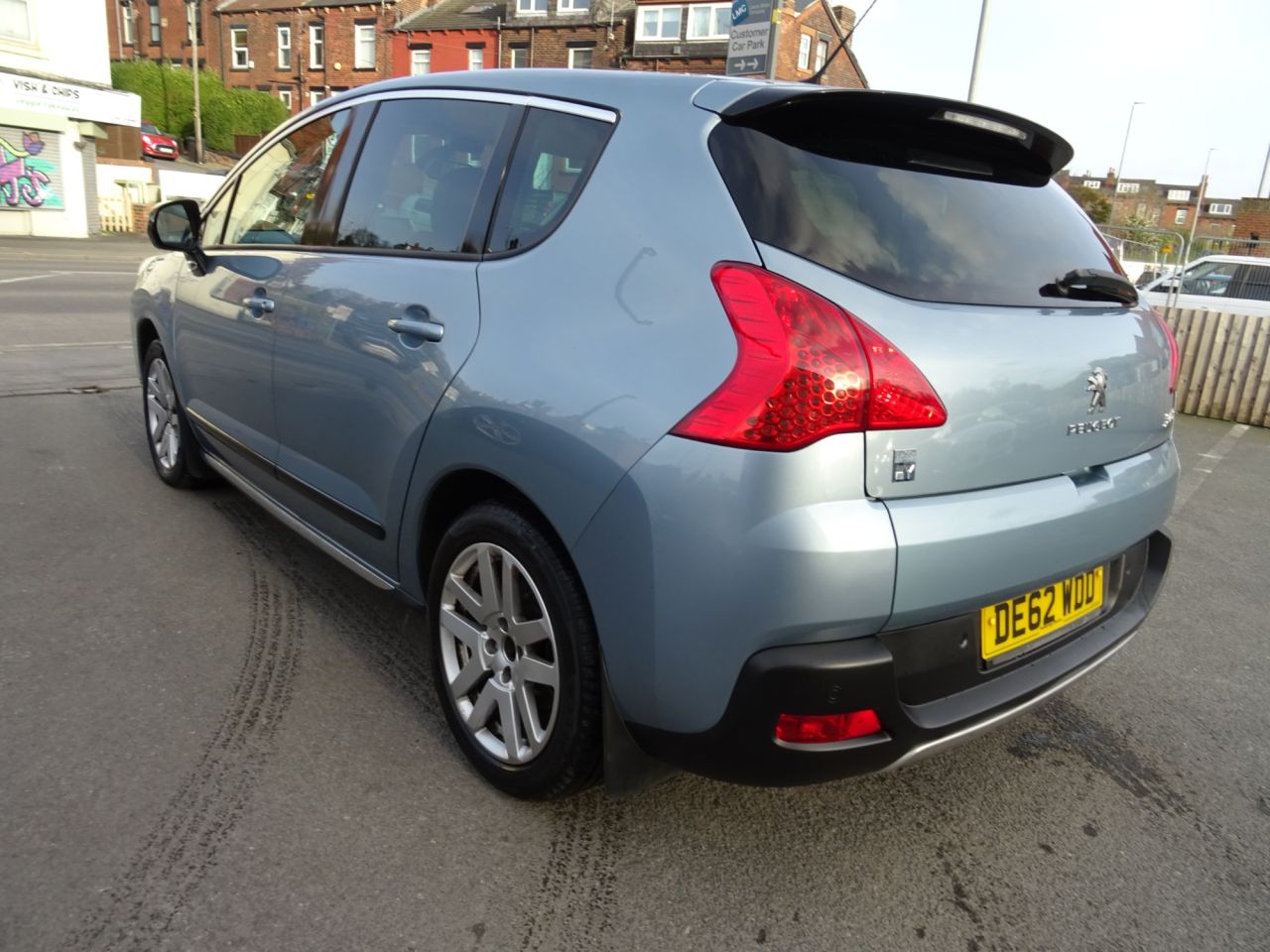 2012 Peugeot 3008 Hybrid4 9 895