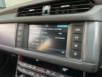 USED 2017 66 JAGUAR XF 2.0 D R-SPORT AWD 4d 177 BHP 