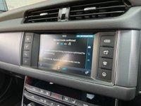 USED 2017 66 JAGUAR XF 2.0 D R-SPORT AWD 4d 177 BHP 