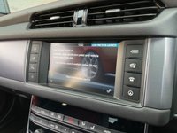USED 2017 66 JAGUAR XF 2.0 D R-SPORT AWD 4d 177 BHP 