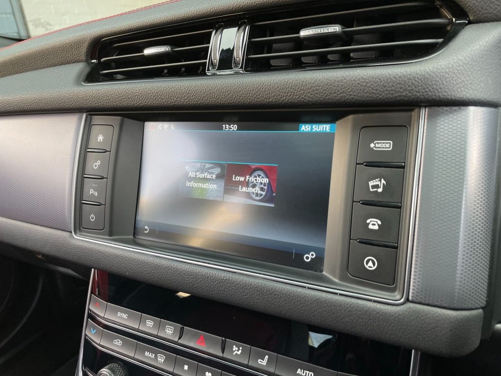 USED 2017 66 JAGUAR XF 2.0 D R-SPORT AWD 4d 177 BHP 