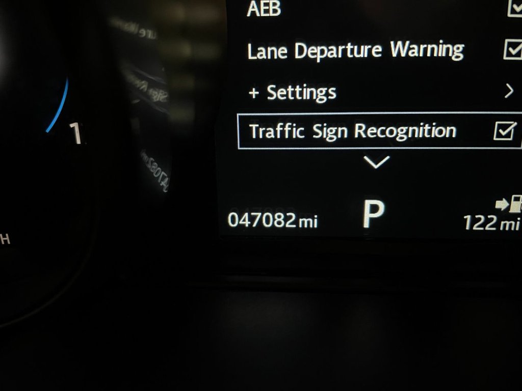 USED 2017 66 JAGUAR XF 2.0 D R-SPORT AWD 4d 177 BHP 