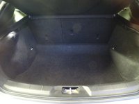 USED 2015 15 VOLVO V40 1.6 D2 CROSS COUNTRY LUX NAV 5d 113 BHP STUNNING TWO-TONE INTERIOR
