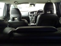 USED 2015 15 VOLVO V40 1.6 D2 CROSS COUNTRY LUX NAV 5d 113 BHP STUNNING TWO-TONE INTERIOR