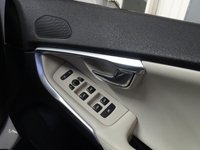 USED 2015 15 VOLVO V40 1.6 D2 CROSS COUNTRY LUX NAV 5d 113 BHP STUNNING TWO-TONE INTERIOR