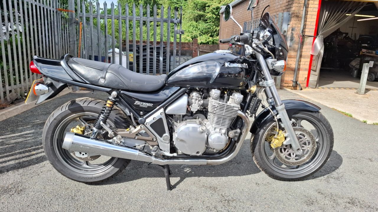 1992 Kawasaki Zephyr 1100 Roadster Naked £5,999