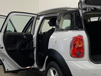 USED 2012 MINI COUNTRYMAN 1.6 COOPER 5d 122 BHP Automatic