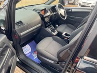 USED 2014 14 VAUXHALL ZAFIRA 1.8 DESIGN NAV 5d 138 BHP Top Spec Zafira with Nav & Bluetooth