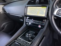 USED 2018 68 JAGUAR F-PACE 2.0 R-SPORT AWD 5d 177 BHP 