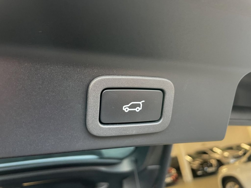 USED 2018 68 JAGUAR F-PACE 2.0 R-SPORT AWD 5d 177 BHP 