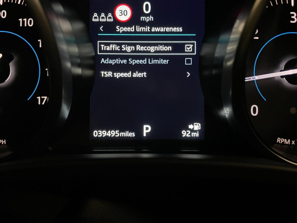 USED 2018 68 JAGUAR F-PACE 2.0 R-SPORT AWD 5d 177 BHP 