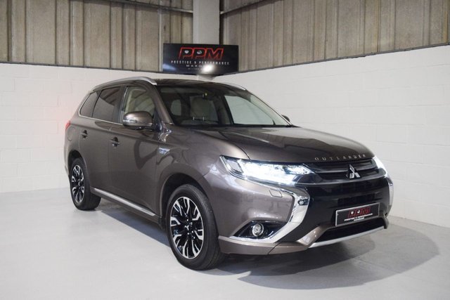 2017 67 Mitsubishi Outlander 2.0 PHEV 5H 5d 200 BHP