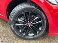 USED 2019 19 JAGUAR F-PACE 2.0L R-SPORT AWD 5d AUTO 177 BHP 