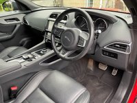 USED 2019 19 JAGUAR F-PACE 2.0L R-SPORT AWD 5d AUTO 177 BHP 