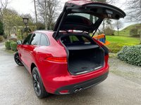 USED 2019 19 JAGUAR F-PACE 2.0L R-SPORT AWD 5d AUTO 177 BHP 