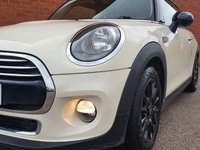 USED 2014 64 MINI HATCH COOPER 1.5 COOPER D 3d 114 BHP HALF LEATHER SPORTS INTERIOR