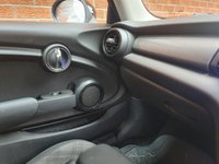 USED 2014 64 MINI HATCH COOPER 1.5 COOPER D 3d 114 BHP HALF LEATHER SPORTS INTERIOR
