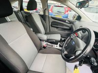 USED 2010 60 FORD FOCUS 1.6 ZETEC 5d 99 BHP Superb Low Mileage 5 door Petrol hatchback
