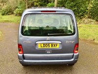 USED 2005 05 CITROEN BERLINGO 2.0 MULTISPACE DESIRE HDI 5d 89 BHP ''PART EXCHANGE TO CLEAR''//JUST HAD NEW MOT AND NEW CLUTCH-ALTERNATOR-BATTERY//BIG SUNROOF PART EXCHANGE TO CLEAR''//JUST HAD NEW MOT AND NEW CLUTCH/ALTERNATOR//BIG SUNROOF/BLUETOOTH//REAR PARK SENSORS//