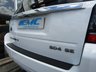 USED 2014 64 LAND ROVER FREELANDER 2.2 SD4 SE TECH 5d 190 BHP Finished in FUJI WHITE with contrasting FULL HEATED LEATHER Trim. The Land Rover Freelander comes from one of the most desirable brands currently on the market its spacious robust and well equiped as a mid sized family 4x4. This compact sport utility SUV comes with loads of features including HEATED LEATHER, SAT NAV, DAB RADIO, Rear Park sensors, Meridian Speakers, Headlight Washers, Cruise Control and much more. Dealer serviced at 6 miles, 61337 miles and on arrival at EMC at 72444 miles.